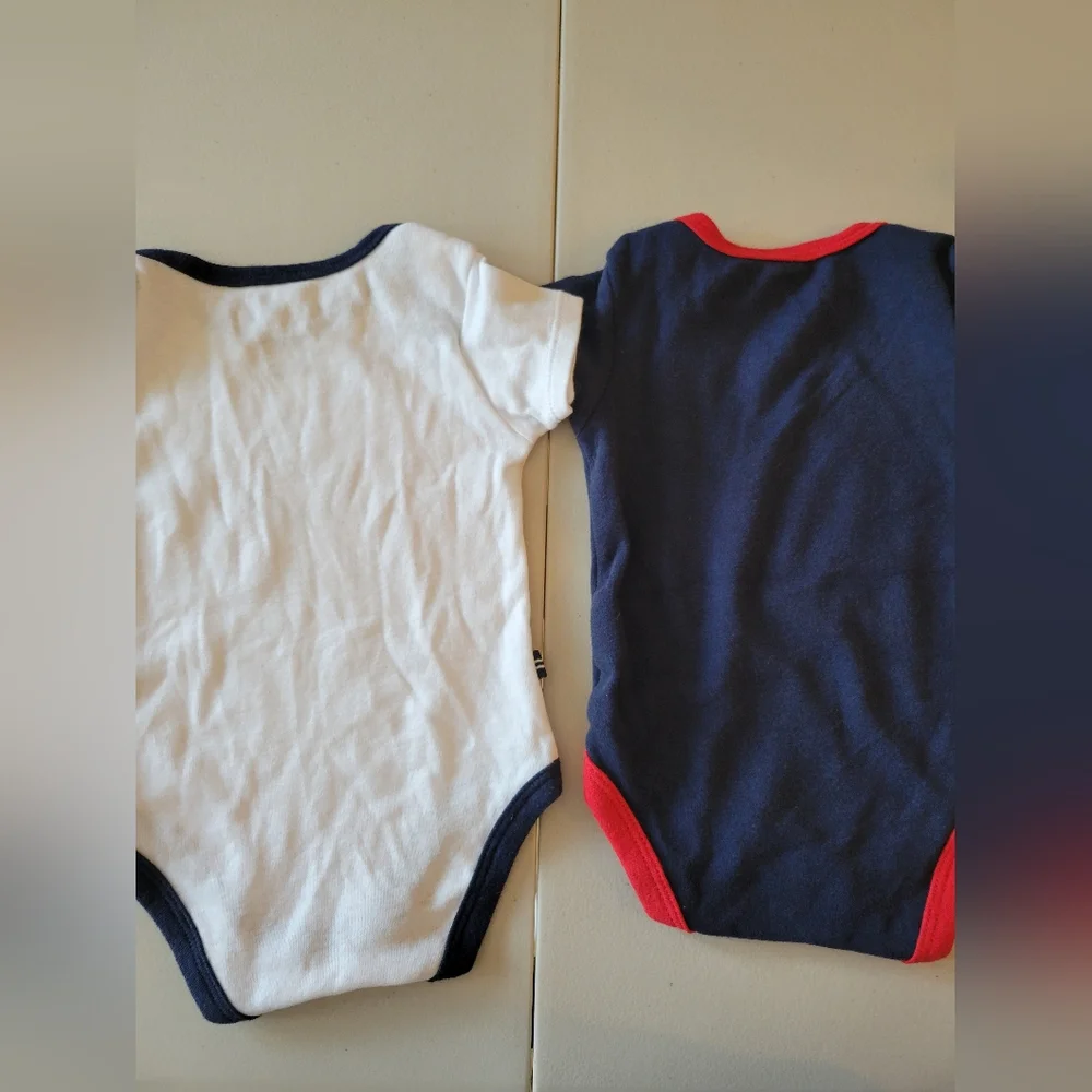 Nautica Onsie set Boys size 3-6